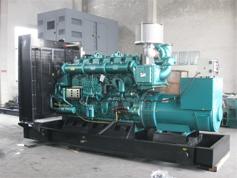 合江200KW 柴油发电机的油耗是多少?